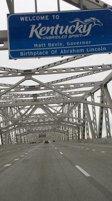 Entering Kentucky on the JFK Bridge on southbound I65.