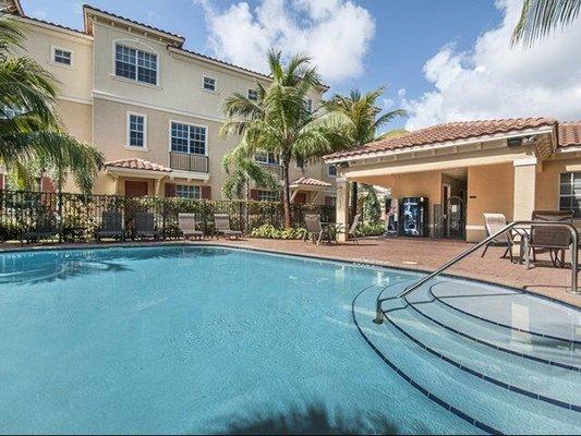 Vie Villas, Boca Raton FL