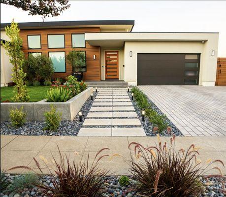 Paver driveway/concrete steps / small wall and accents