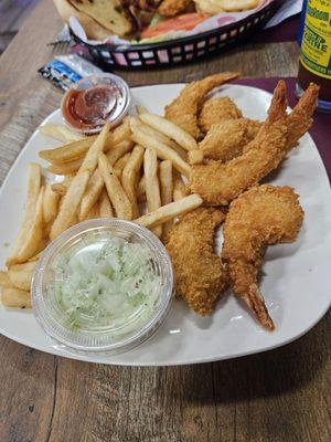 6 piece Shrimp Basket, very good. Fries were soggy not crisp and salty seasoning. Coleslaw was good.