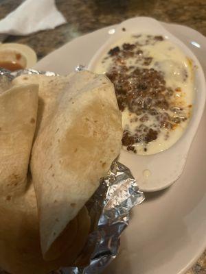 Queso Fundido y Chorizo