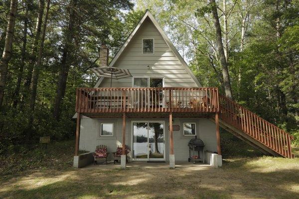 The Eagles Nest is a three story, eight sleeper, two bedroom, two 3/4 bathroom. This A-Frame is a great big family gathering cabin.