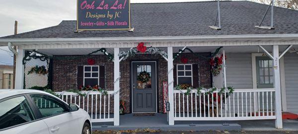 Christmas at Ooh La La Gift Shop in Lenoir, NC.