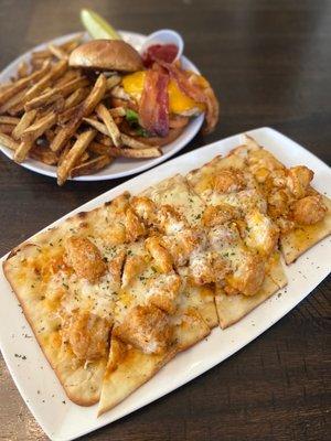 Buffalo chicken flatbread