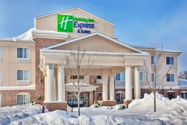 Welcome to the Holiday Inn Express & Suites Omaha West hotel in Omaha, NE.