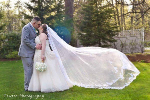 Wedding pictures in Lenzi's garden area