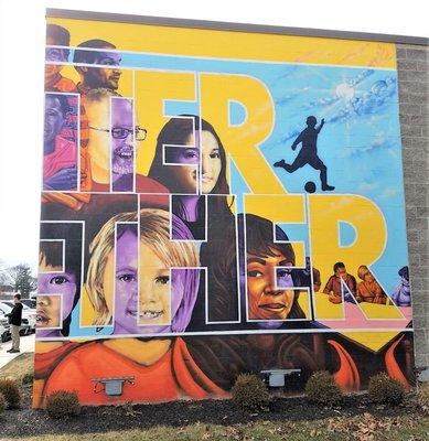 Better Together mural by Rahmaan Statik Barnes 2018