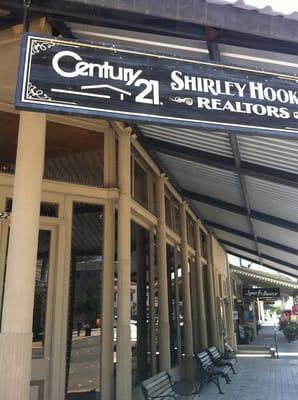 Century 21 Shirley Hooks