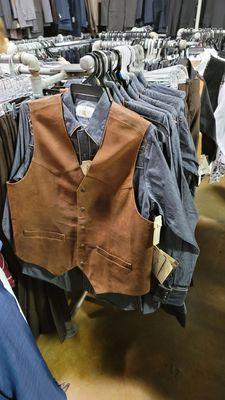 Sculky leather vest