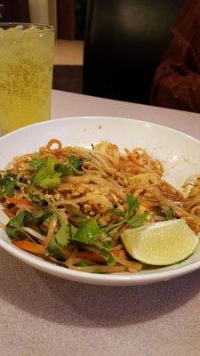 Shrimp Pad Thai