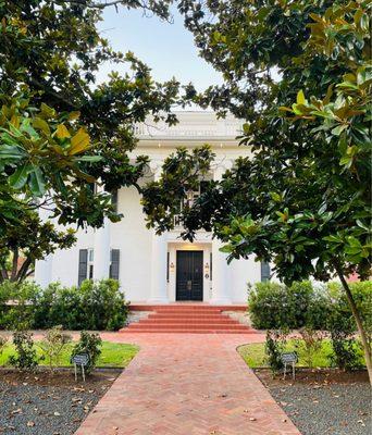 Woodbine Mansion ~ Downtown Round Rock Texas