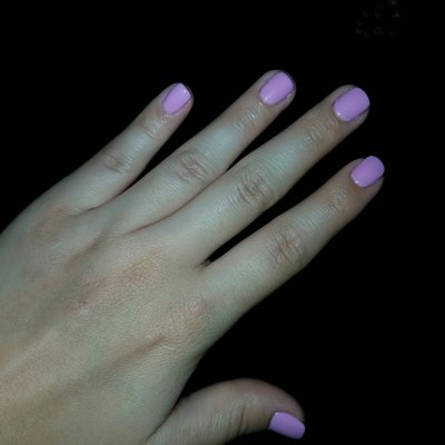 Pretty shellac nail color