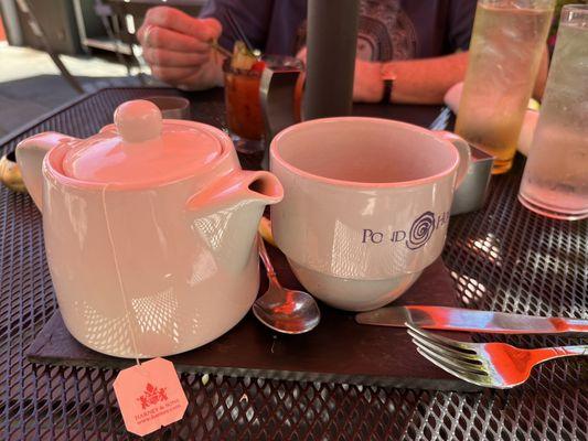 As a tea drinker, I appreciate the mug size and the personal teapot