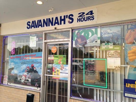 Front View of Savannah's 24 hour store