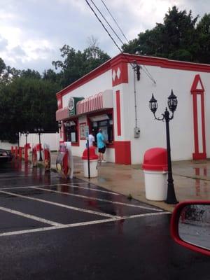 Rainy day at Rita's is still great!