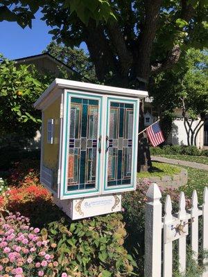 Adorable little library