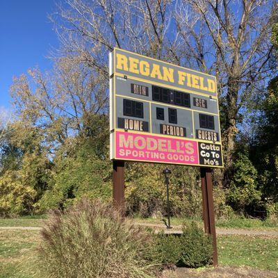 Check out the old-school scoreboard, complete with a sponsor that no longer exists!