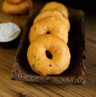 Medhu Vada