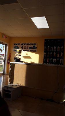 Computer And Phone Liquidation Store - Ft Myers