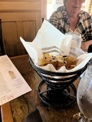 Complimentary house made chips