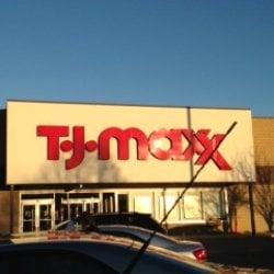 Quarry Square Shopping Center: TJ Maxx -- 196 East Main Street / Route 16, Milford