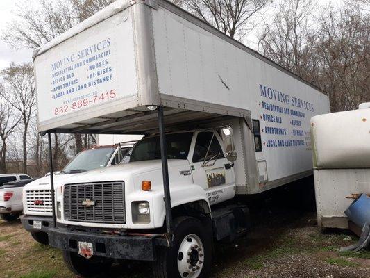 We Provide a 26 footer Moving Truck
* We provide the necessary equipment for the job.