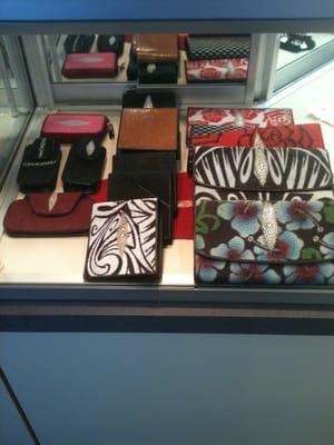 Gift ideas: Stingray wallets and cell phone cases!