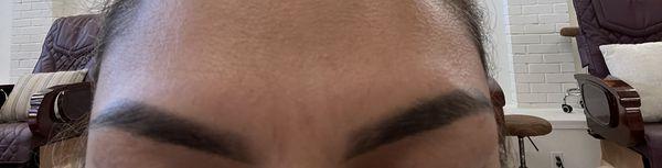 Waxed eyebrows by Bi