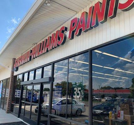 Entrance to Sherwin-Williams Paint Store in Wichita Falls, Texas