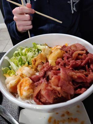 Combo bun bowl, the works