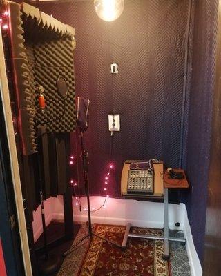 Vocal booth