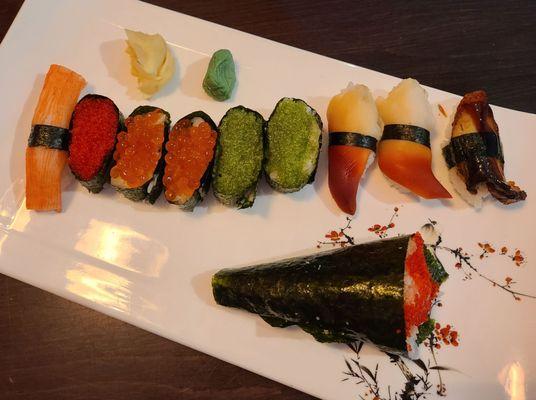 Rainbow of nigiri & a spicy tuna handroll with tobiko