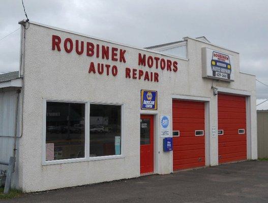 Roubinek Motors Auto Repair