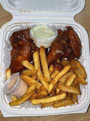 Xclusive Wings with Fries