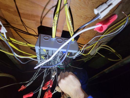 Electric troubleshooting under crawl space