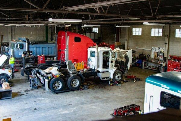 A Reliable Diesel Service
 Truck Repair Shop
 Greenville, Tx