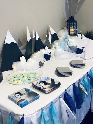 Adorable "penguin" theme baby shower! Congratulations mama-to-be!