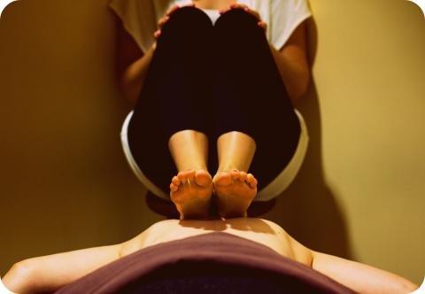 Need Pressure?   Try Ashiatsu Deep Feet Massage Therapy