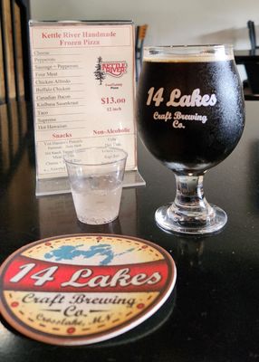 Taster of Sunken Island black cherry seltzer & 10 ouncer of Dark Shores Stout (rich, creamy, sweet'ish, & *strong*).