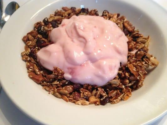 Strawberry yogurt with granola