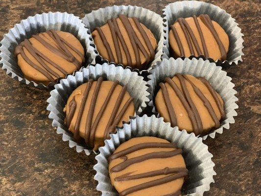 Chocolate Peanut Butter Cake Pops