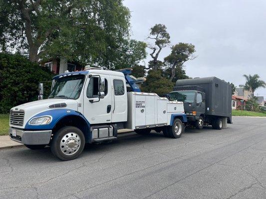 Specializing in Medium Duty towing. Here is a box truck we towed with ease!