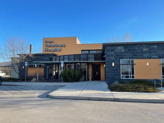 Pruyn Veterinary Hospital Building Exterior