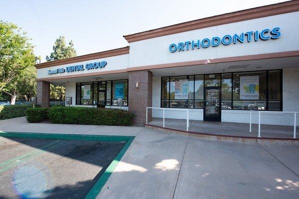 Looking for a family dentist in Thousand Oaks, CA? You have come to the right spot!