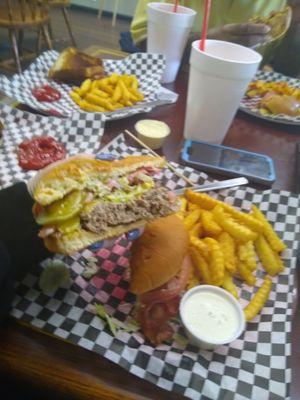 This is the cross section of my Texas Jalapeno burger, fully dressed. Amazing, homemade ranch. It's so thick and delicious!