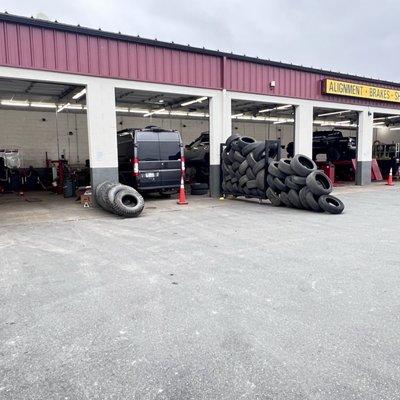 Les Schwab Tire Center