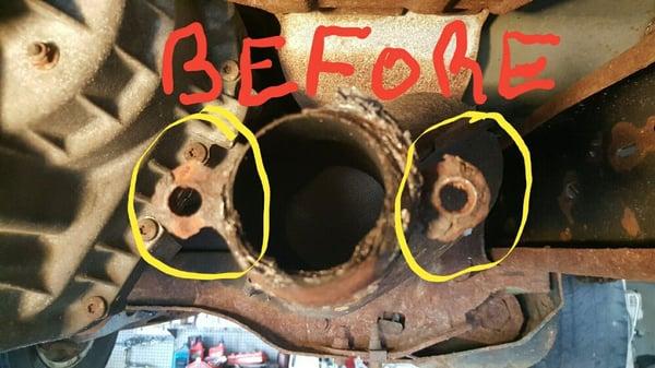 Flange on cat converter before repair