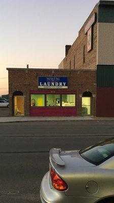 Rainbow Coin Laundry & Dry Cleaning