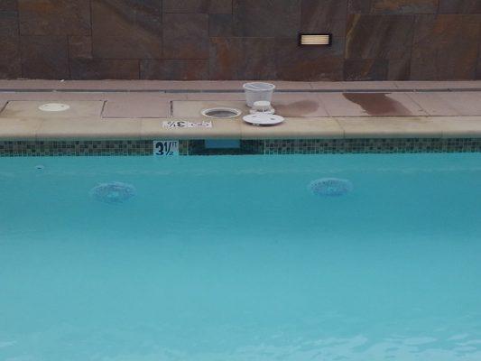 Outdoor Pools - Commercial