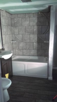 Bathroom, Finished Basement, Ejection System, Whirlpool Tub, Toilet, Vanity, Tile